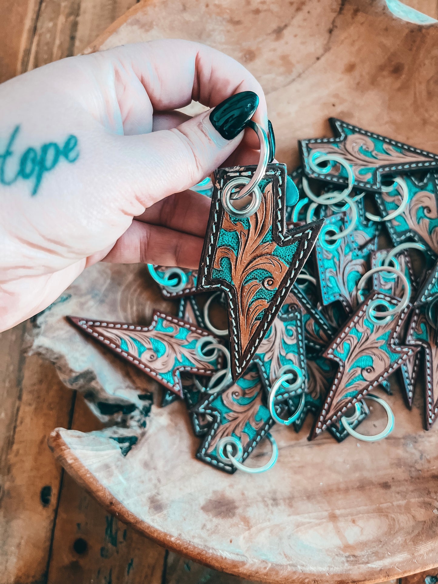 Turquoise Tooled Lightning Bolt Keyring - The Western Boho Co