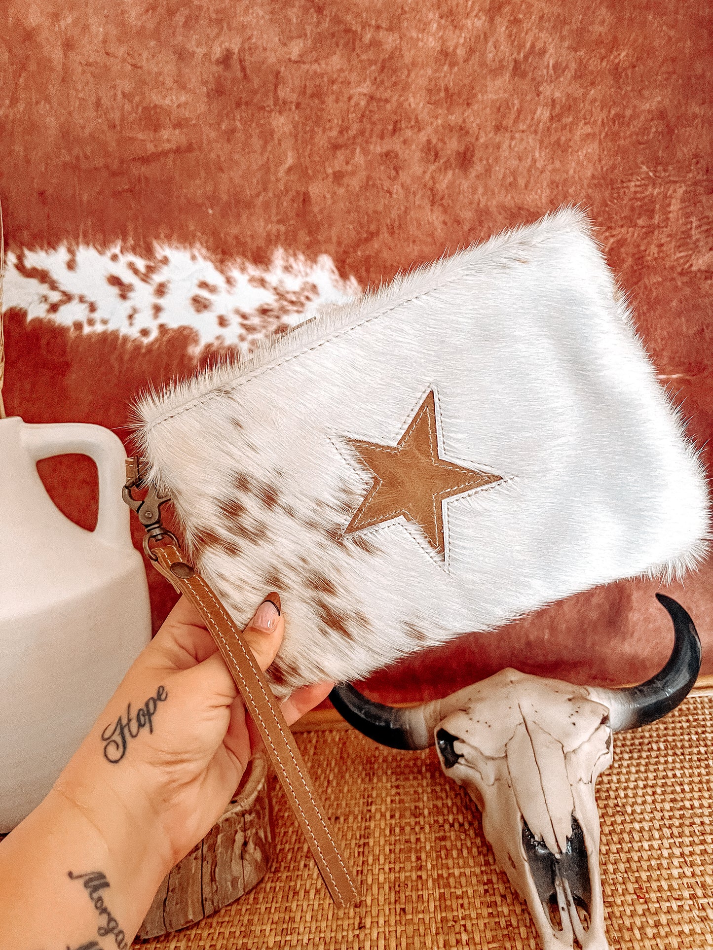 Tan Star Cowhide Clutch - The Western Boho Co