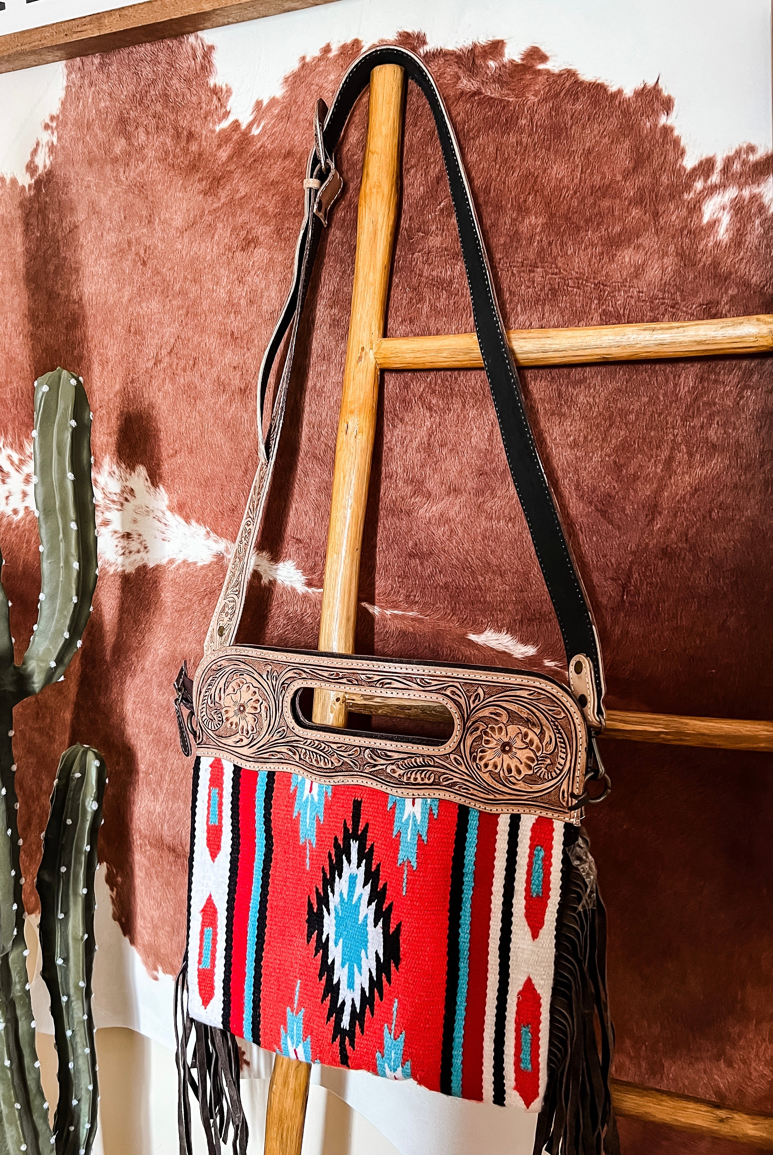 The Maddox Saddle Blanket Purse - Turquoise – The Red Hanger Boutique  Arkansas