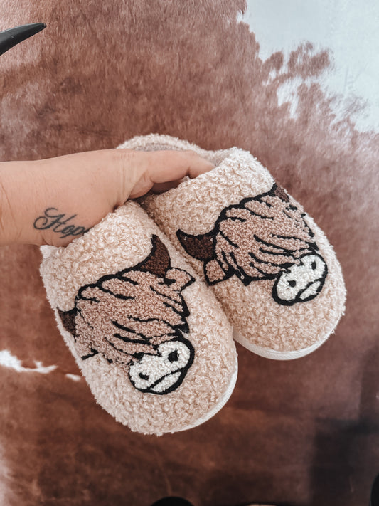 Highland Cow Slippers - The Western Boho Co