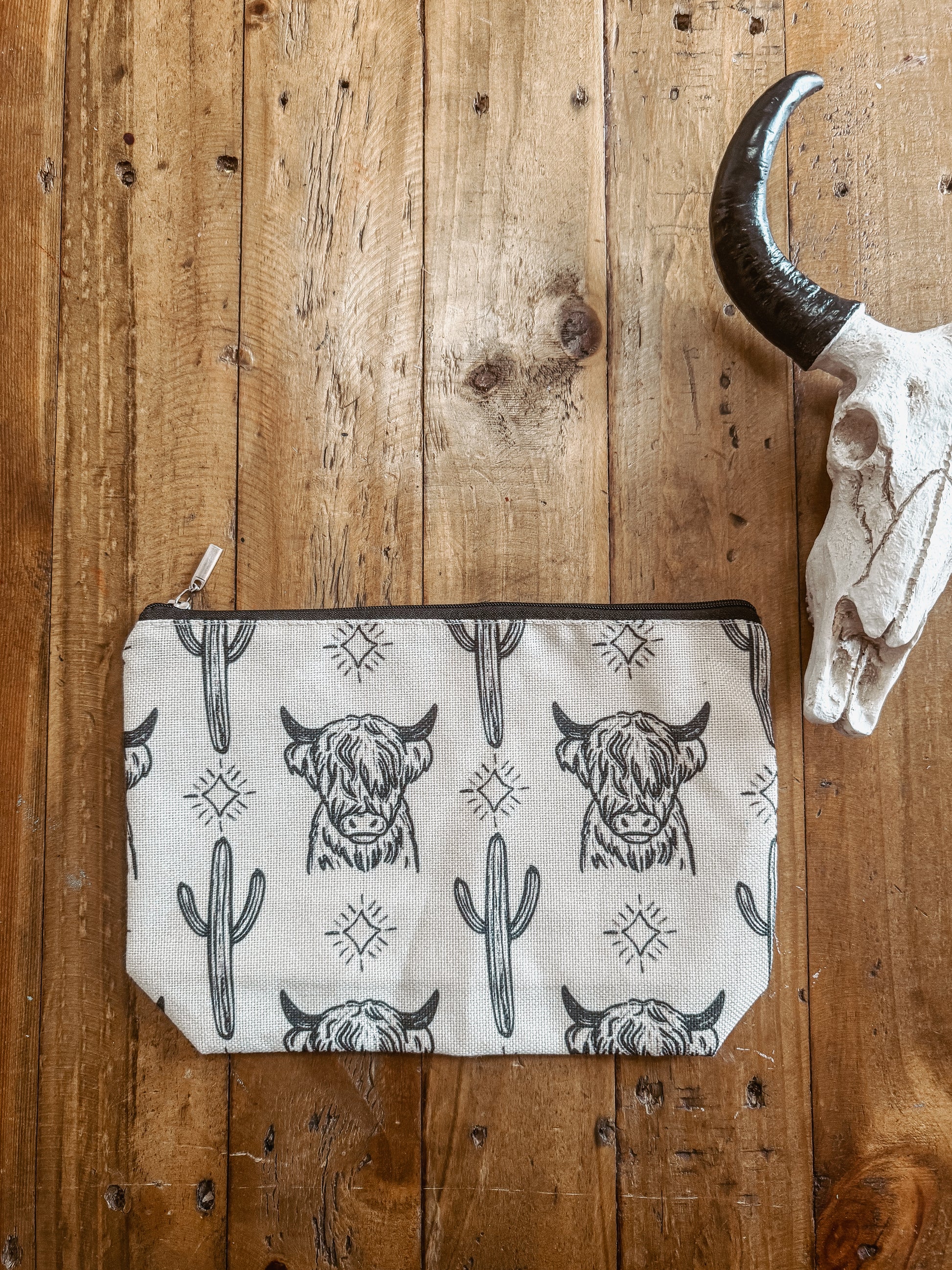 B + W Cactus, Highlander Makeup/Storage Bag - The Western Boho Co