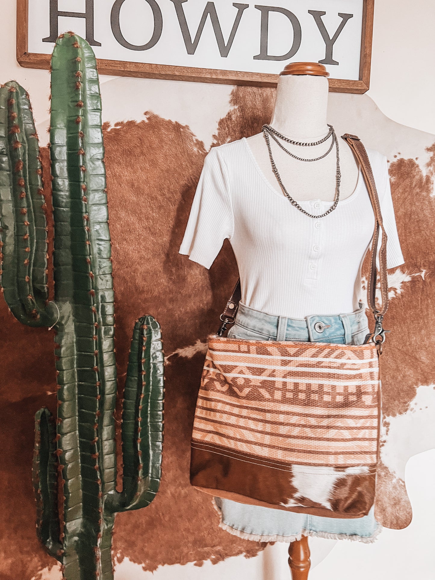 Peach Aztec + Cowhide Crossbody Bag - The Western Boho Co